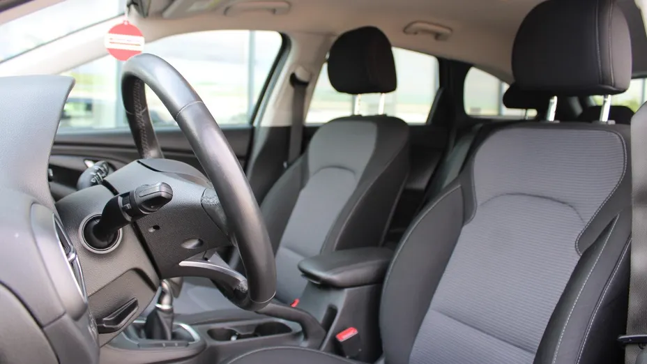 HYUNDAI i30 i30 1.5 DPI Classic +