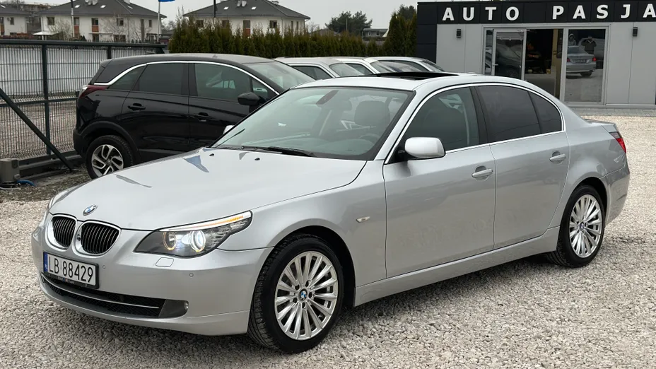 BMW Seria 5 523i