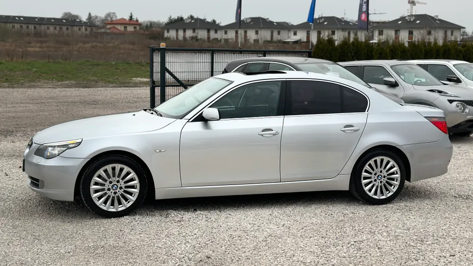 BMW Seria 5 523i