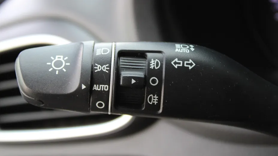 HYUNDAI i30 i30 1.5 DPI Classic +