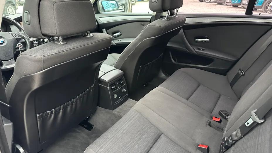 BMW Seria 5 523i