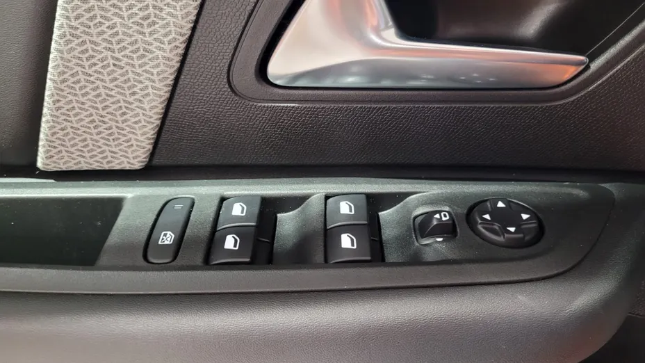 CITROEN C4 C4 1.2 PureTech Shine S&S EAT8