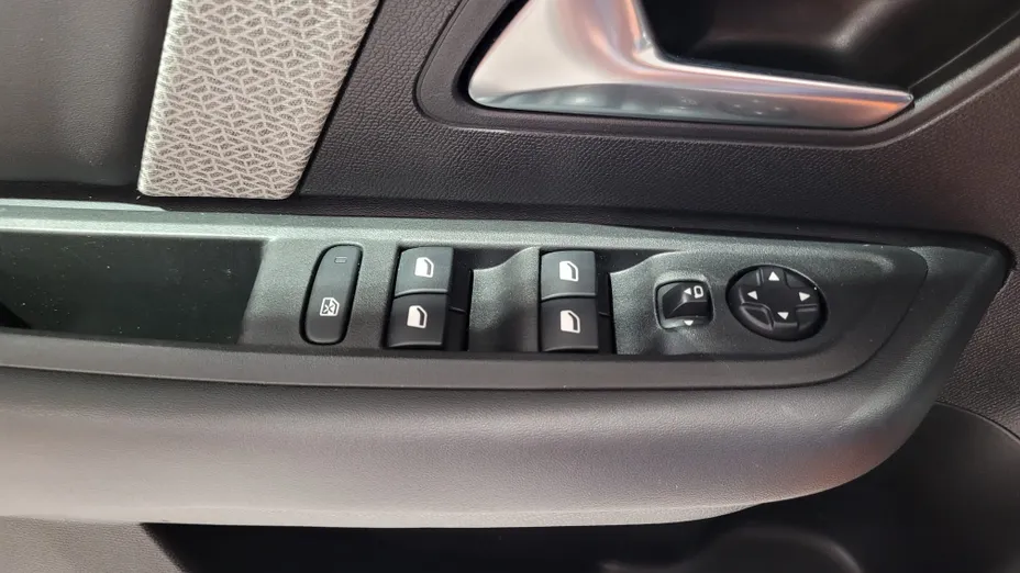 CITROEN C4 C4 1.2 PureTech Shine S&S EAT8