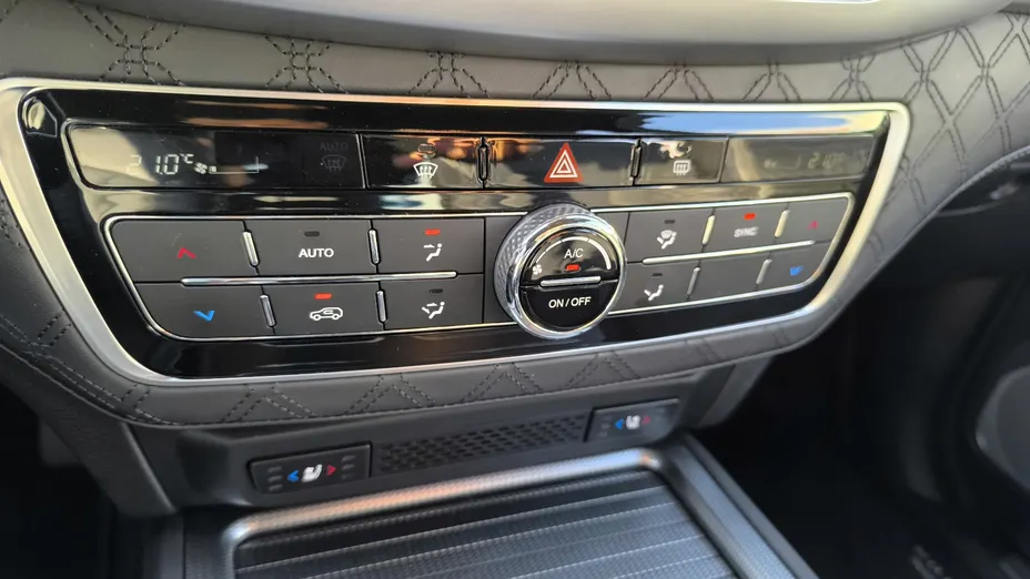 SSANGYONG Rexton Rexton 2.2 D Sapphire 4WD aut