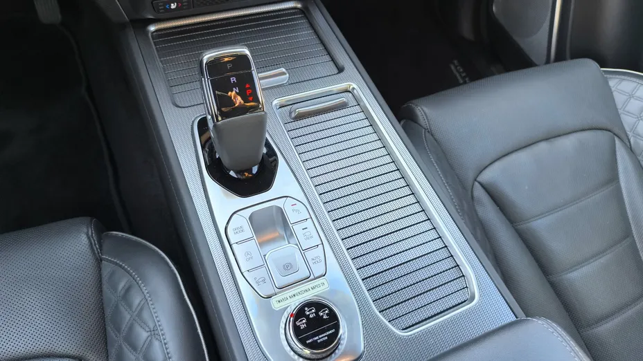 SSANGYONG Rexton Rexton 2.2 D Sapphire 4WD aut