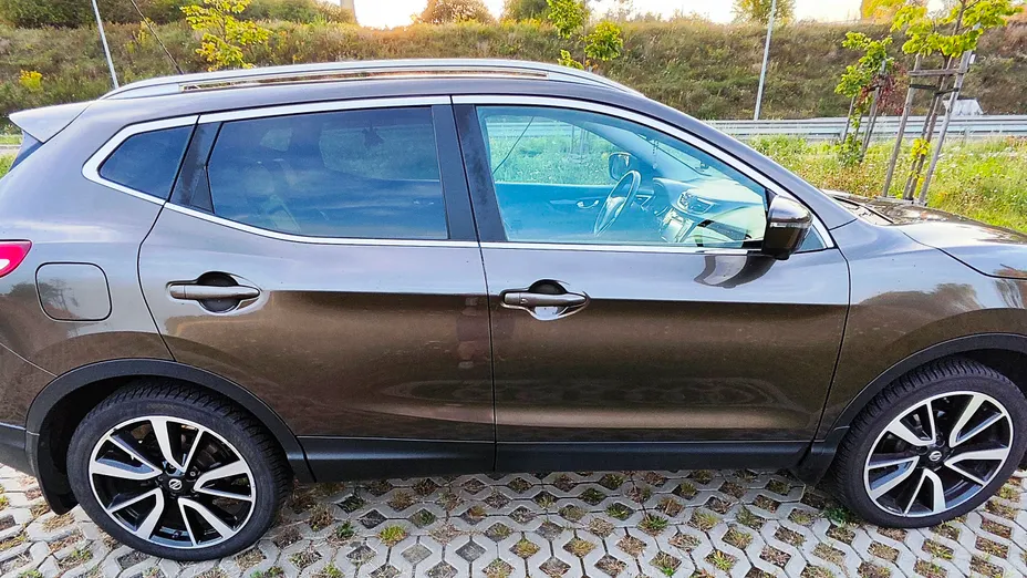 NISSAN Qashqai Qashqai 1.2 DIG-T Tekna EU6