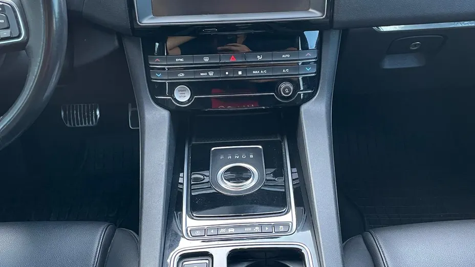 JAGUAR F-Pace F-Pace 2.0 i4P AWD Prestige