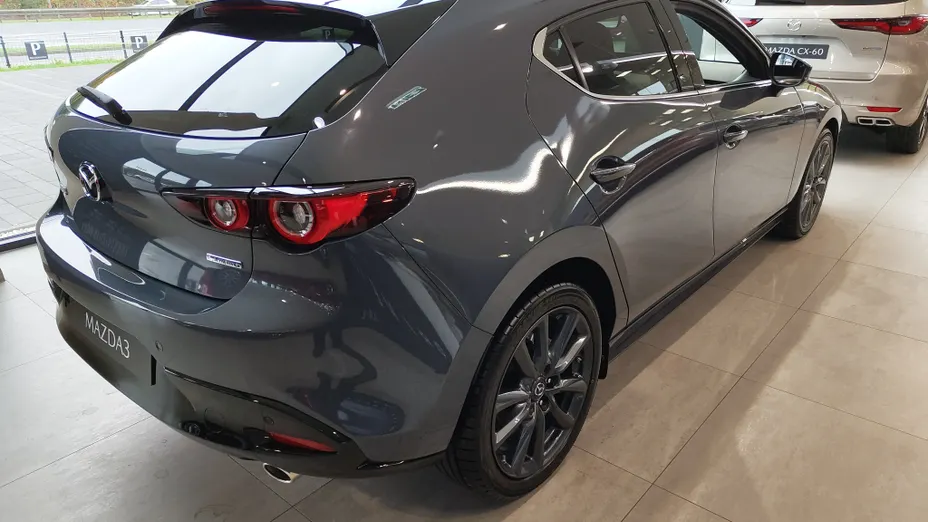 MAZDA 3 3 2.0 mHEV Homura Nowy