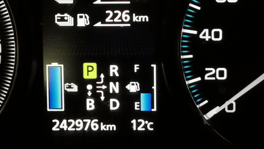 MITSUBISHI Outlander Outlander 2.0 Intense Comfort 4WD CVT