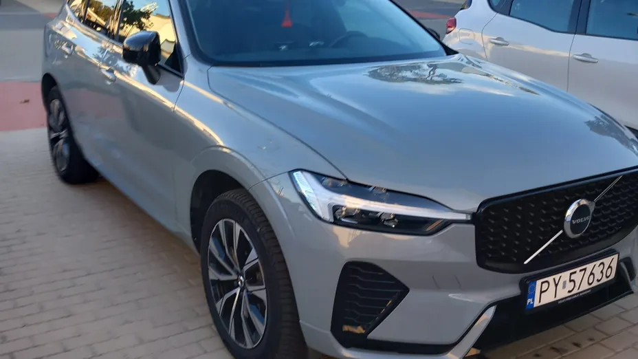 VOLVO XC60 XC60 B4 B Plus Dark aut