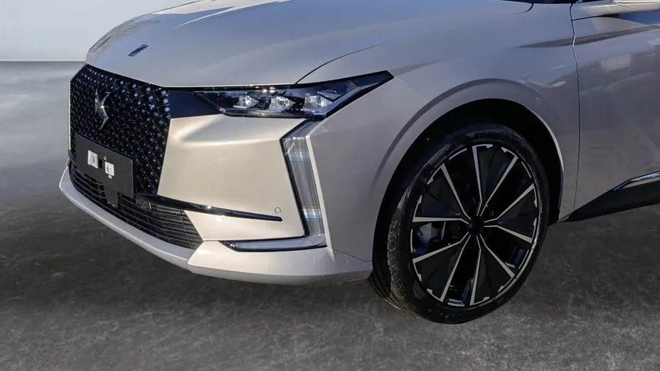 DS DS4 DS 4 1.6 E-Tense Étoile Alcantara aut Nowy