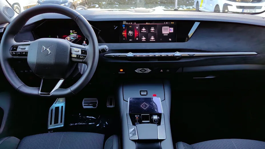 DS DS4 DS 4 1.6 E-Tense Étoile Alcantara aut Nowy