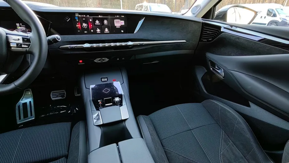 DS DS4 DS 4 1.6 E-Tense Étoile Alcantara aut Nowy