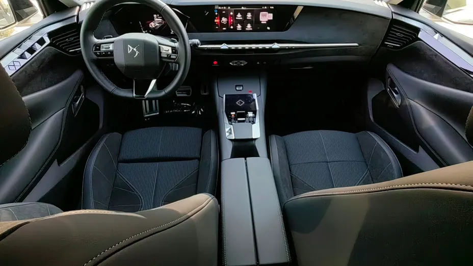 DS DS4 DS 4 1.2 PureTech Étoile Alcantara aut Nowy