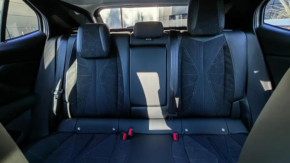 DS DS4 DS 4 1.2 PureTech Étoile Alcantara aut Nowy