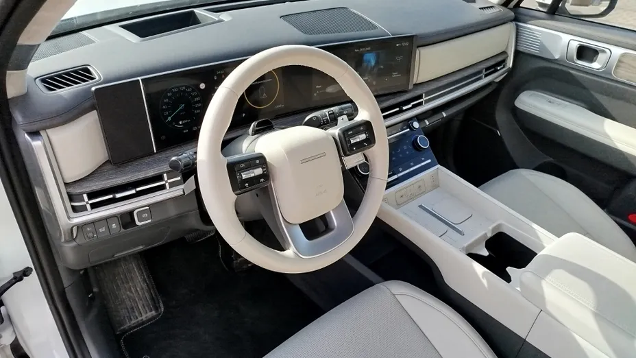 HYUNDAI Santa Fe Santa Fe 1.6 T-GDI PHEV Platinum 4WD aut