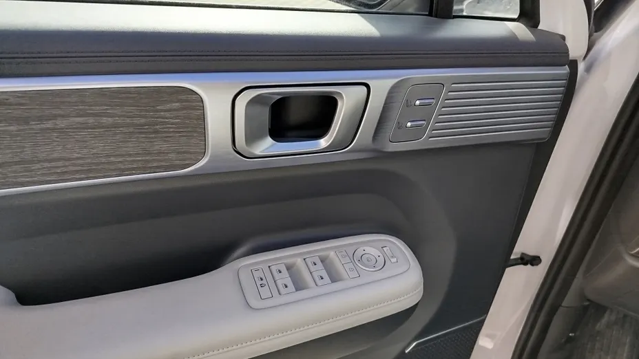 HYUNDAI Santa Fe Santa Fe 1.6 T-GDI PHEV Platinum 4WD aut