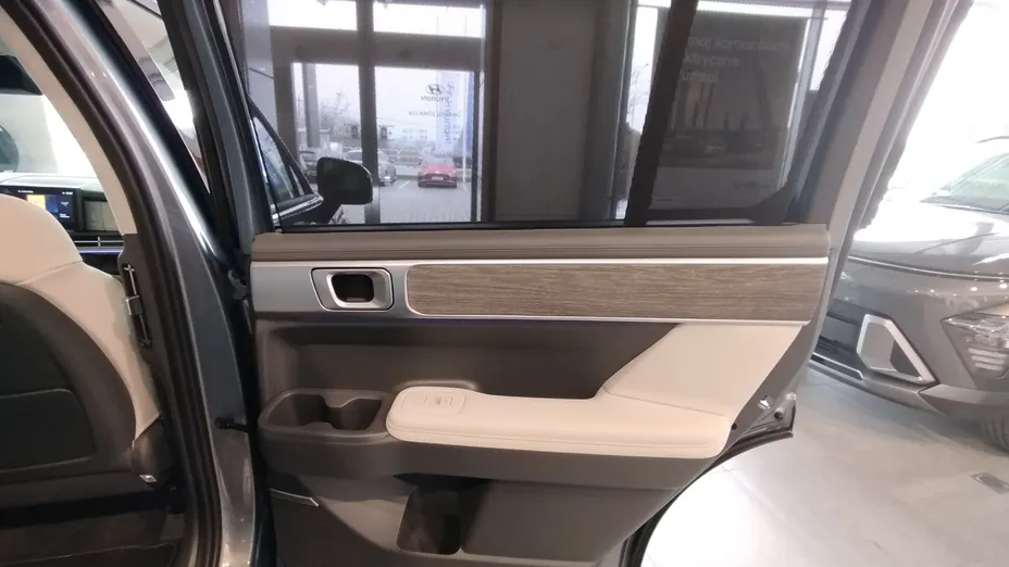 HYUNDAI Santa Fe Santa Fe 1.6 T-GDI HEV Platinum 4WD aut 7os. Nowy