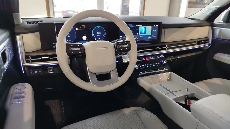 HYUNDAI Santa Fe Santa Fe 1.6 T-GDI HEV Platinum 4WD aut 7os. Nowy