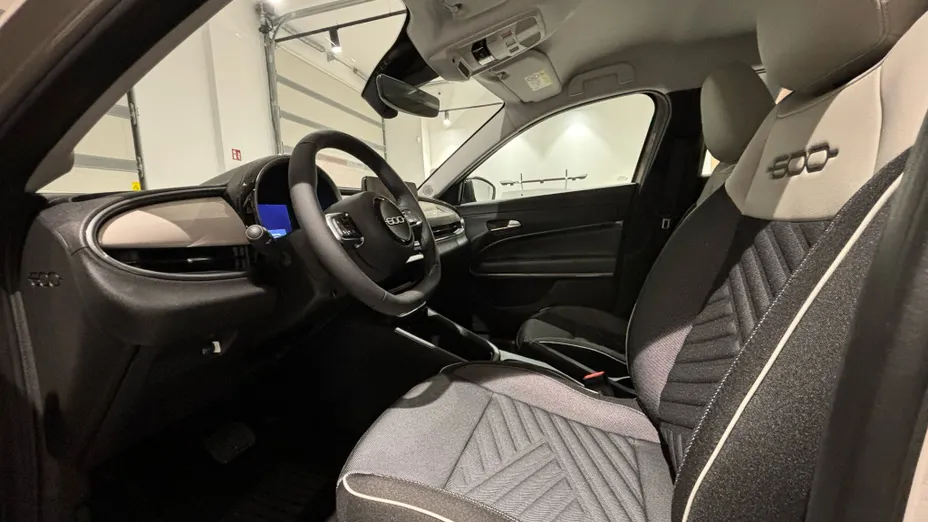 FIAT 600 600 1.2 Turbo Hybrid La Prima eDCT Nowy