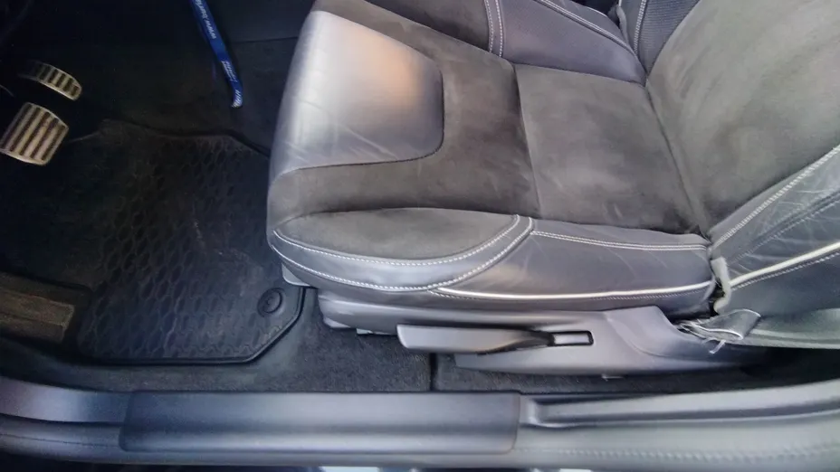 VOLVO V60 V60 B4 D R-Design aut