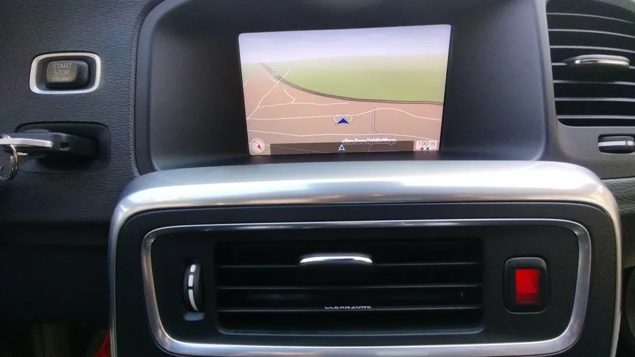 VOLVO V60 V60 B4 D R-Design aut