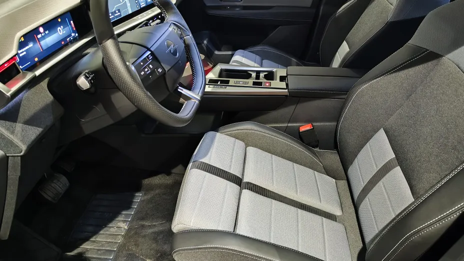 OPEL Grandland X Grandland 1.2 mHEV GS eDTC6 Nowy