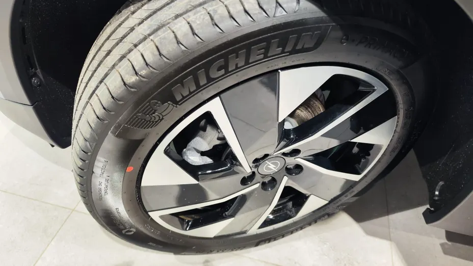 OPEL Grandland X Grandland 1.2 T mHEV GS S&S eDTC6 Nowy