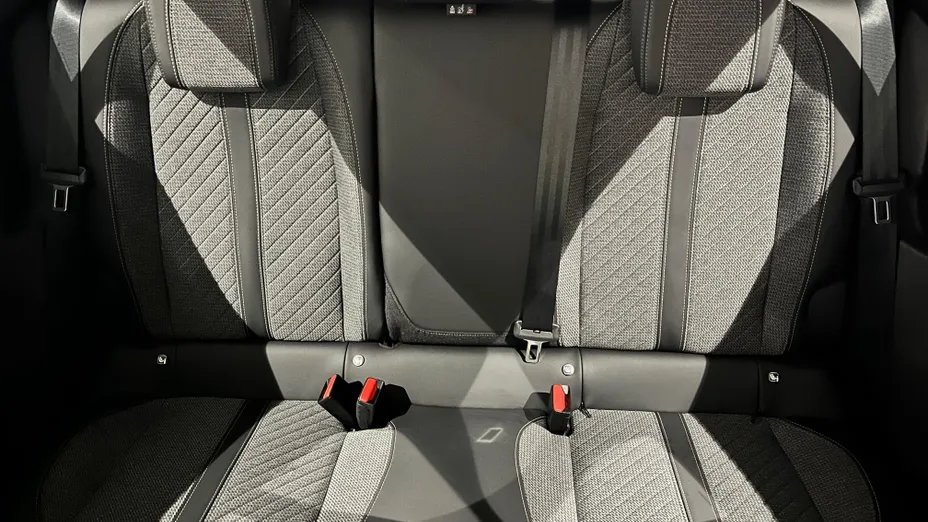 PEUGEOT 2008 2008 1.2 PureTech Allure S&S EAT8