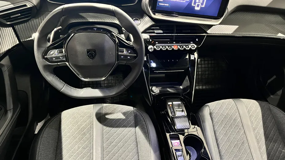 PEUGEOT 2008 2008 1.2 PureTech Allure S&S EAT8