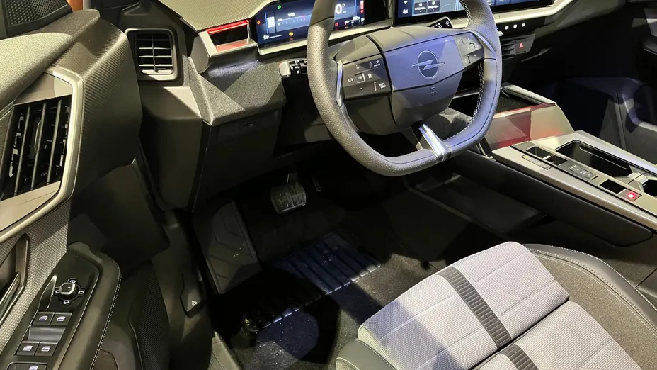 OPEL Grandland X Grandland 1.2 T mHEV GS S&S eDTC6 Nowy