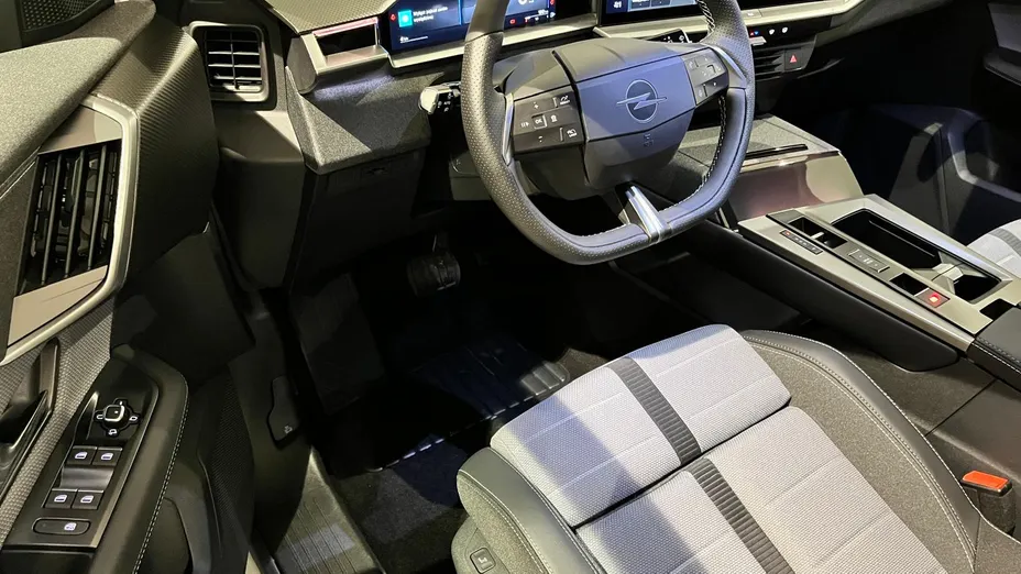 OPEL Grandland X Grandland 1.2 T mHEV GS S&S eDTC6 Nowy