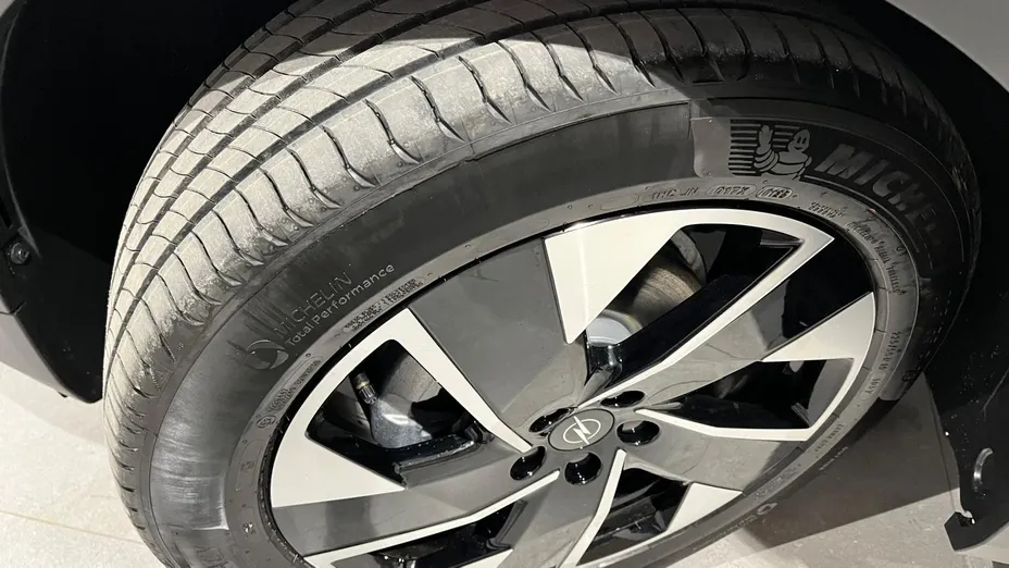 OPEL Grandland X Grandland 1.2 T mHEV GS S&S eDTC6 Nowy