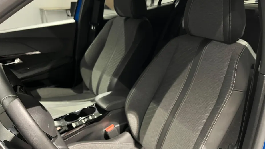 PEUGEOT 2008 2008 1.2 PureTech Allure S&S EAT8