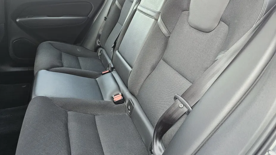 VOLVO XC60 XC60 T4 Momentum Pro aut