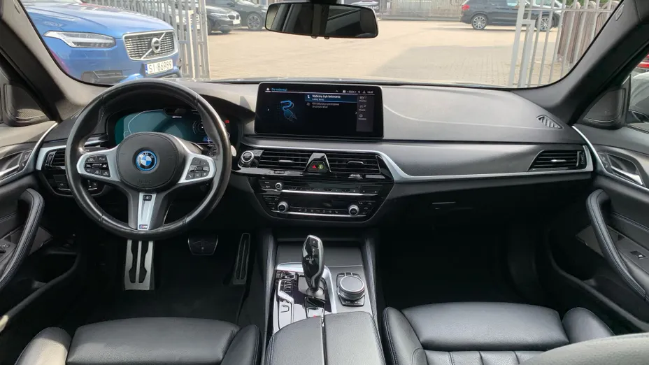 BMW Seria 5 530e M Sport sport-aut