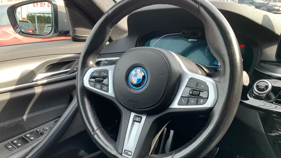 BMW Seria 5 530e M Sport sport-aut