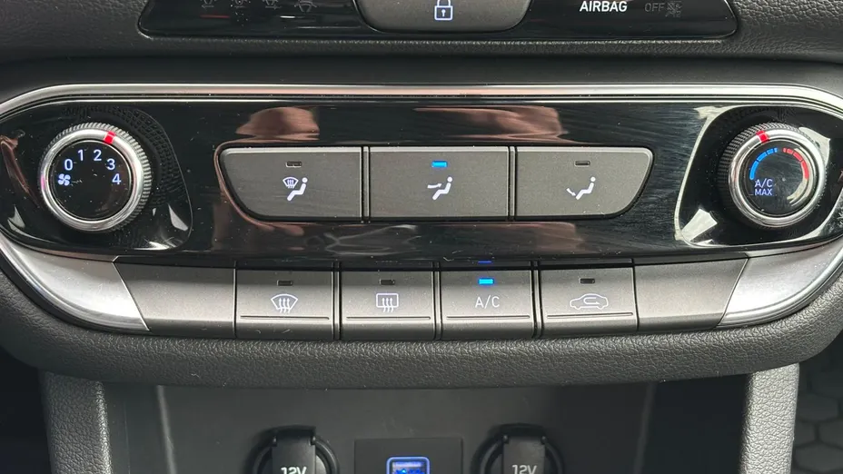 HYUNDAI i30 i30 1.0 T-GDI Modern