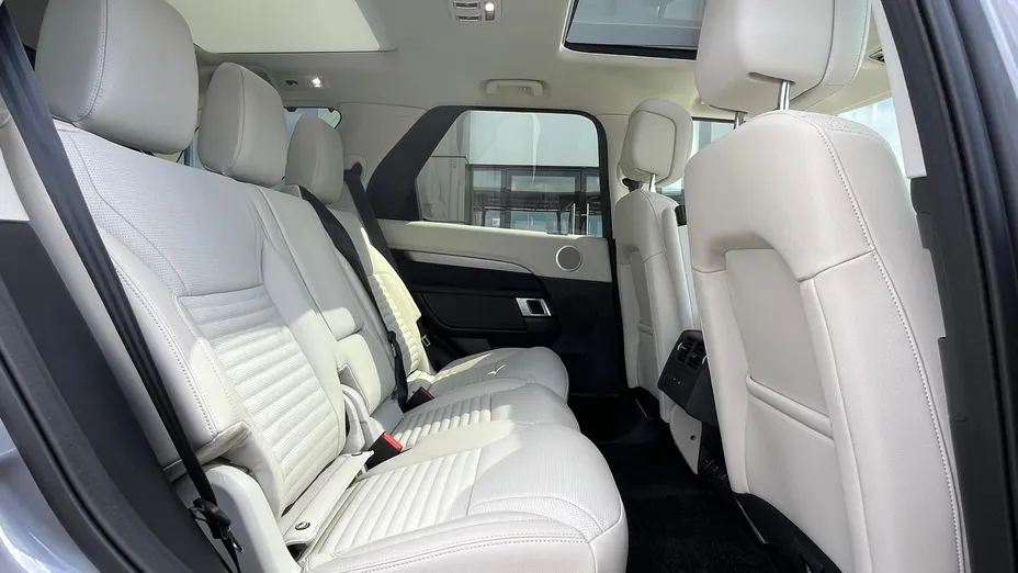 LAND ROVER Discovery Discovery V 3.0 D250 mHEV Dynamic SE