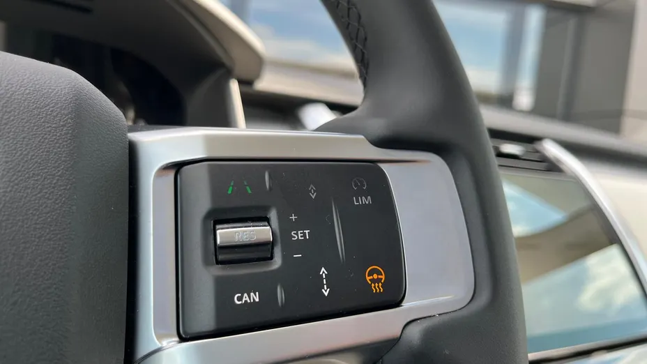 LAND ROVER Discovery Discovery V 3.0 D250 mHEV Dynamic SE