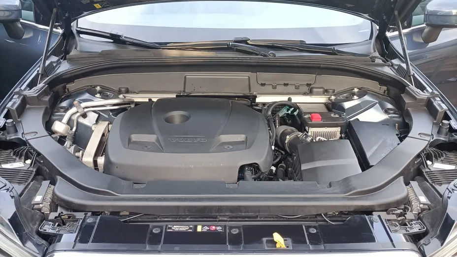 VOLVO XC60 XC60 T5 AWD Momentum