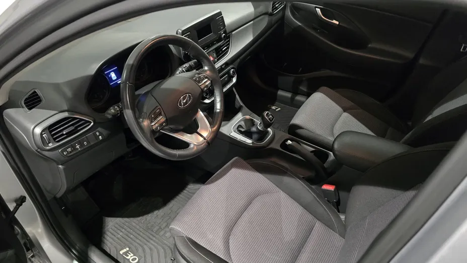 HYUNDAI i30 i30 1.5 DPI Classic +