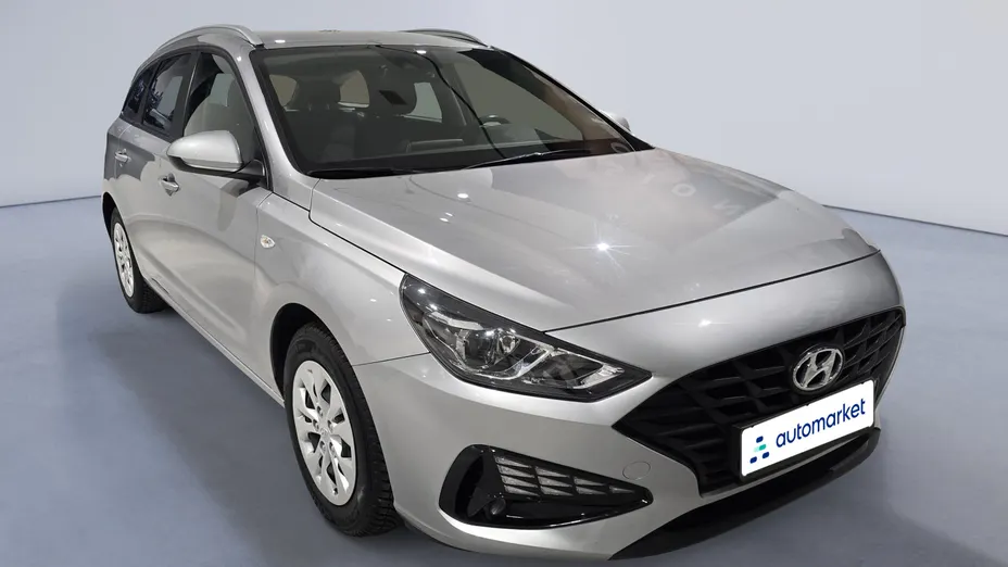 HYUNDAI i30 i30 1.5 DPI Classic +