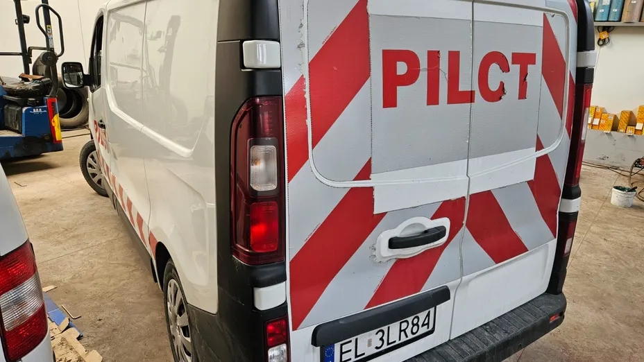 PEUGEOT Partner Van -