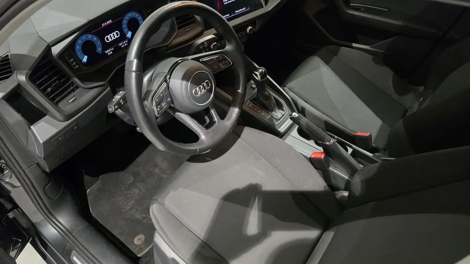 AUDI A1 A1 30 TFSI Advanced S tronic