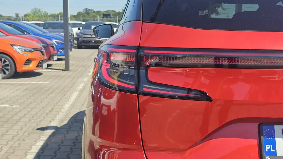 RENAULT Austral Austral 1.2 E-Tech Full Hybrid 200 Iconic esprit Alpine MMT