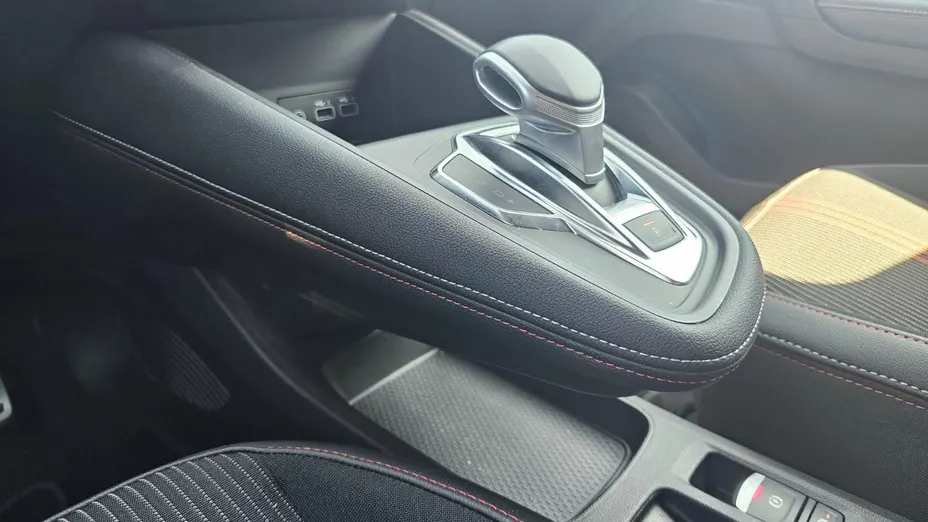 RENAULT Captur Captur 1.3 TCe mHEV R.S. Line EDC