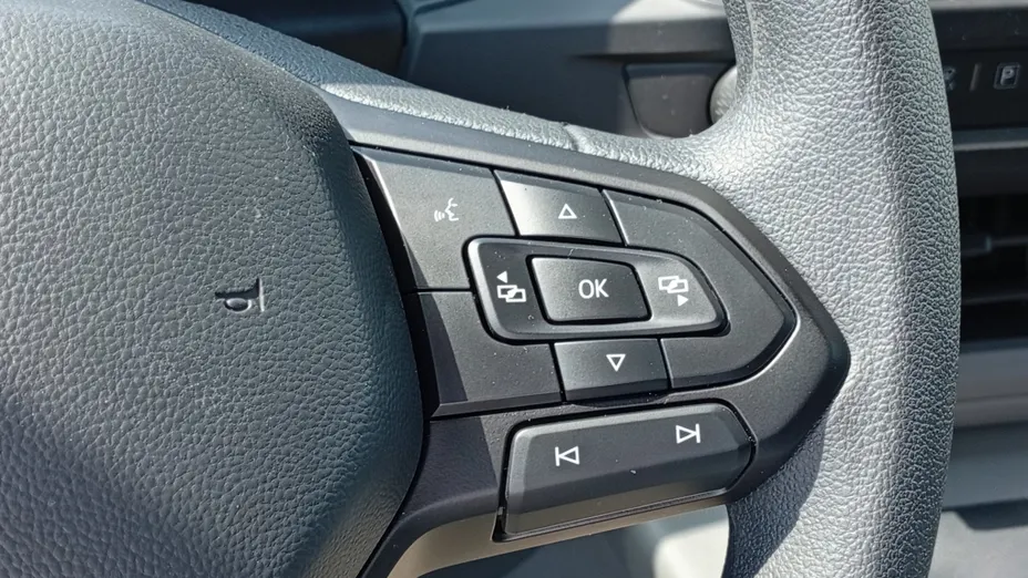 VOLKSWAGEN Transporter Transporter TDI L1H1