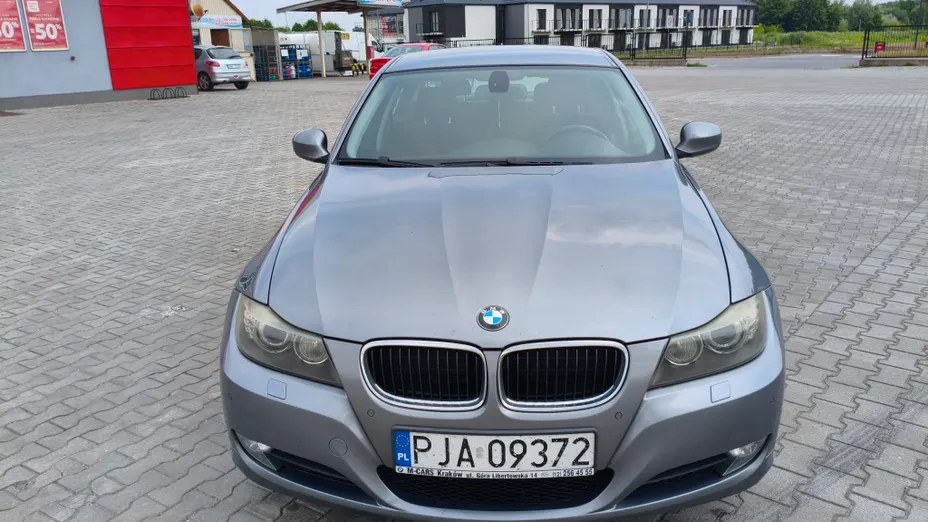 BMW Seria 3 320i
