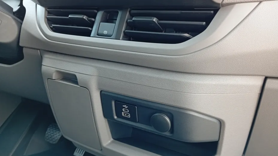 VOLKSWAGEN Transporter Transporter TDI L1H1 Nowy